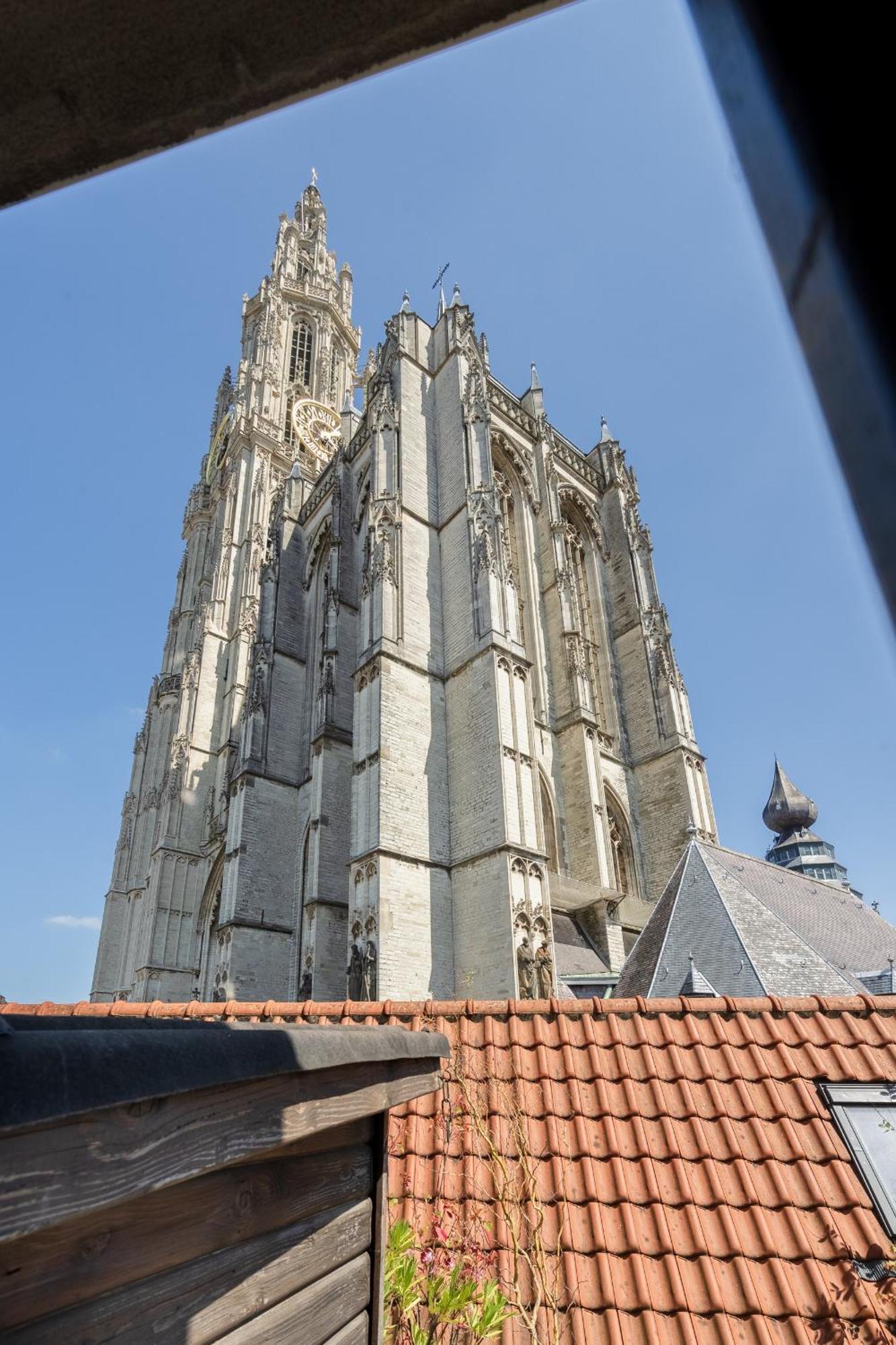 Tempel Triplex & Duplex At Historic Heart Of Antwerp Apartment Bagian luar foto