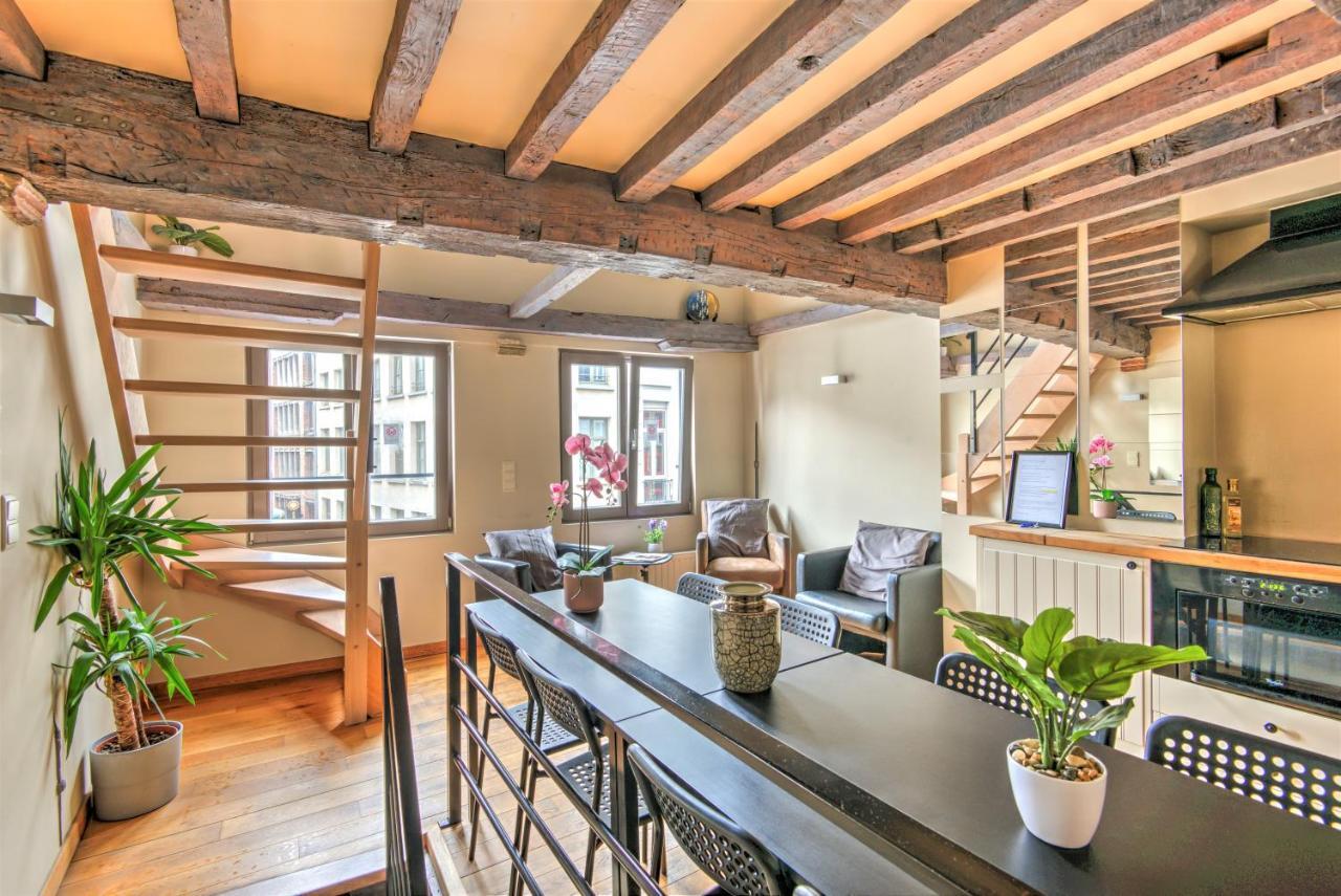 Tempel Triplex & Duplex At Historic Heart Of Antwerp Apartment Bagian luar foto