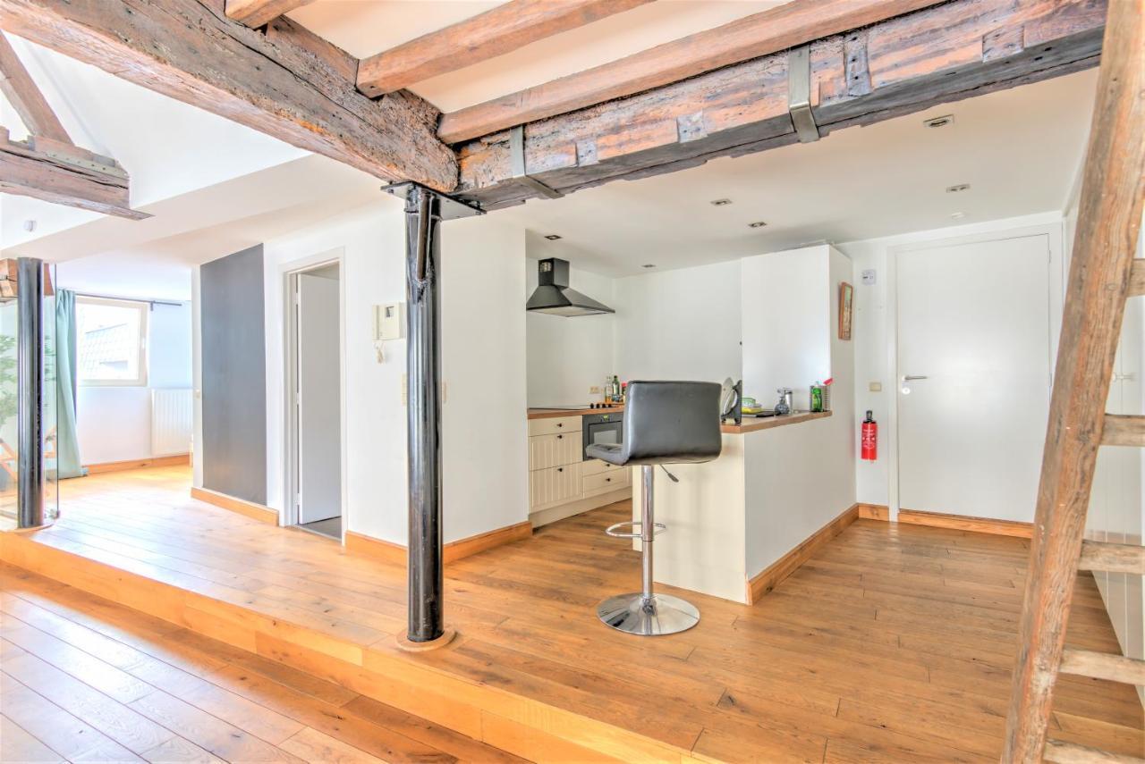 Tempel Triplex & Duplex At Historic Heart Of Antwerp Apartment Bagian luar foto