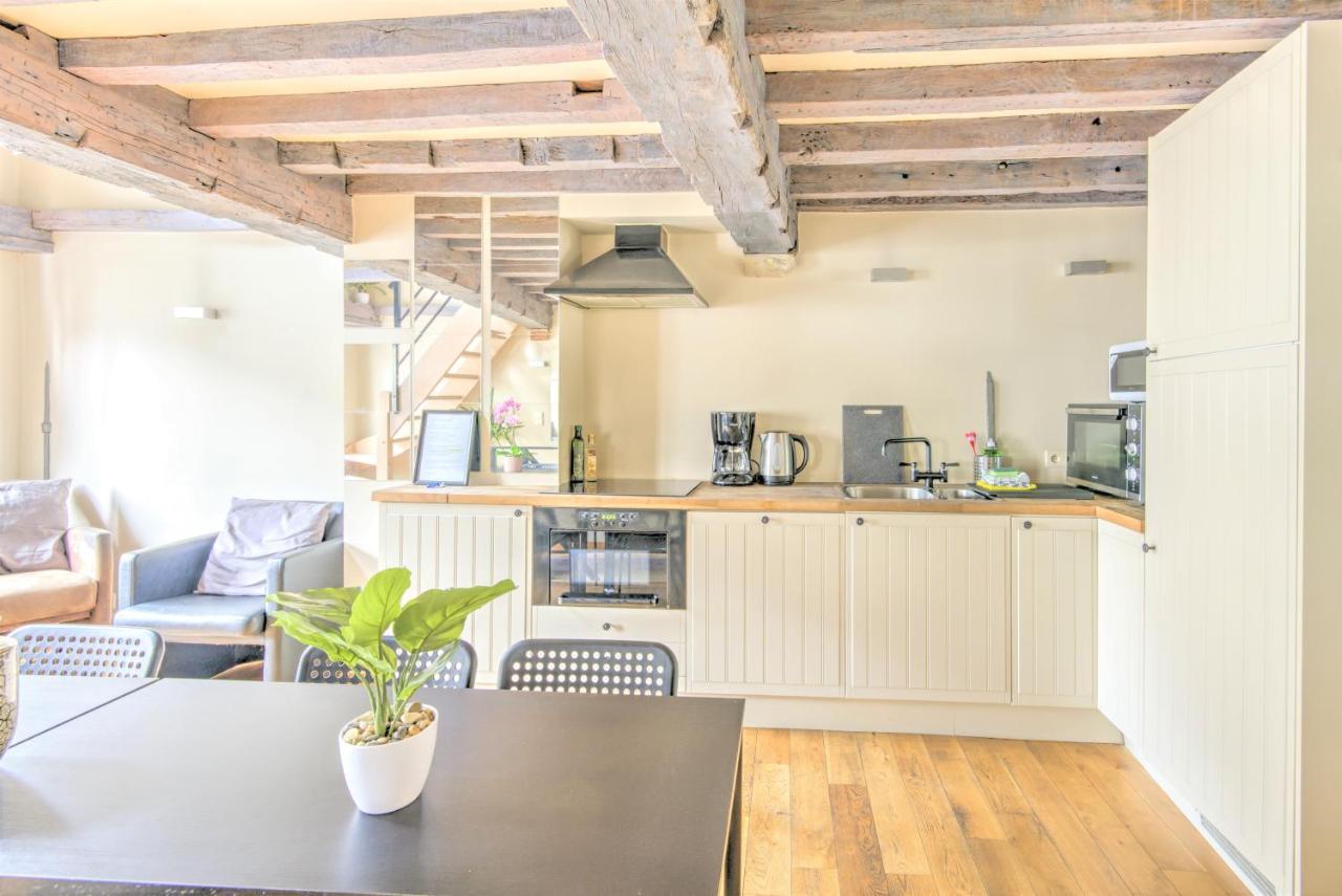 Tempel Triplex & Duplex At Historic Heart Of Antwerp Apartment Bagian luar foto